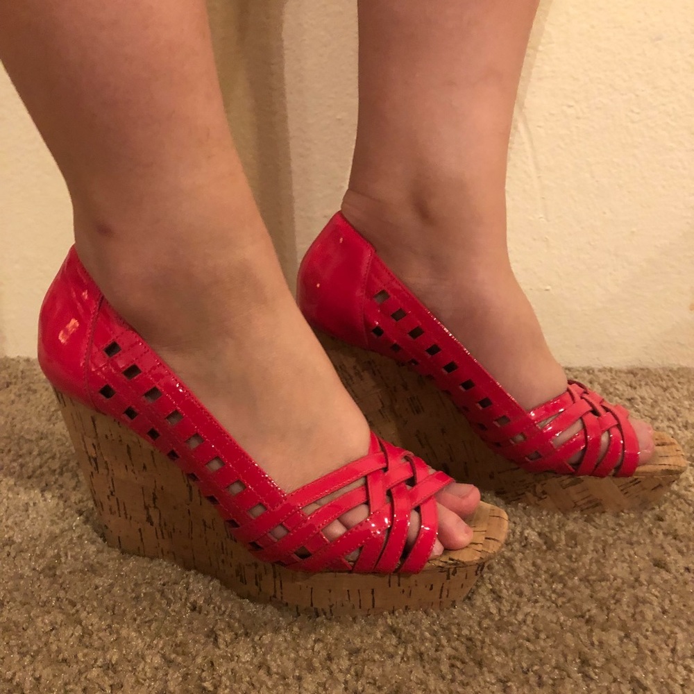 Jessica Simpson Pink Wedges